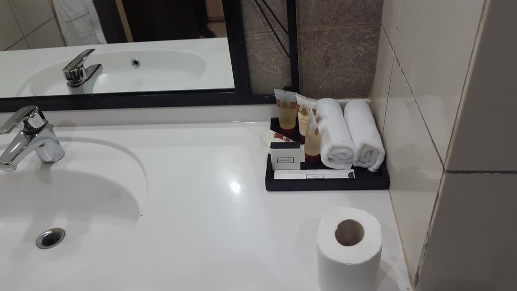 Hotel El Farouk Bamako Esterno foto