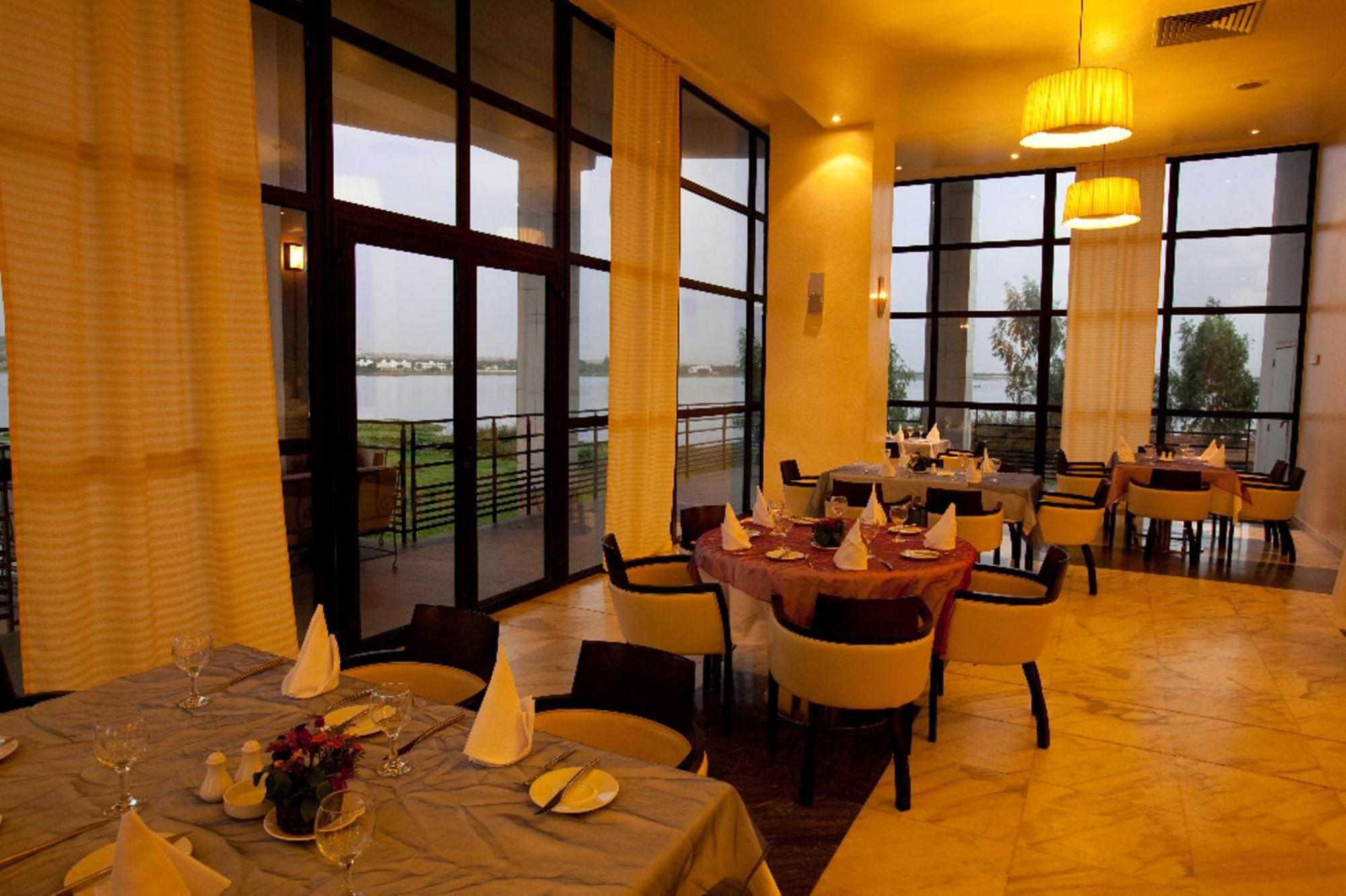 Hotel El Farouk Bamako Esterno foto