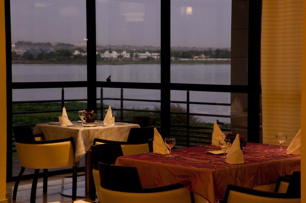 Hotel El Farouk Bamako Esterno foto