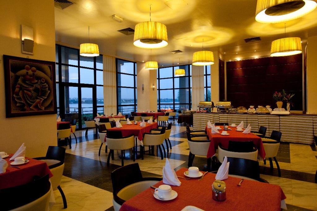 Hotel El Farouk Bamako Esterno foto